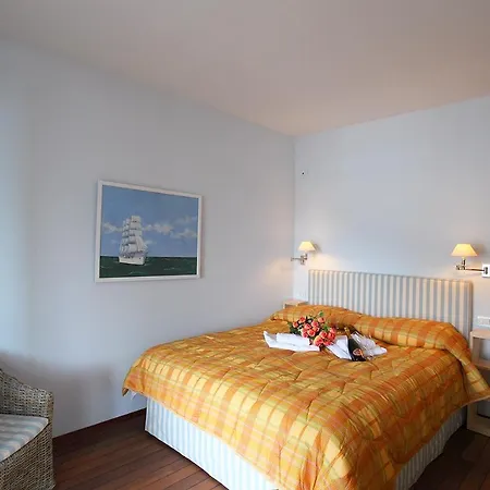 Sleeps 2 Pool アパート ムッソ